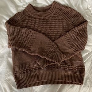 Universal thread sweater